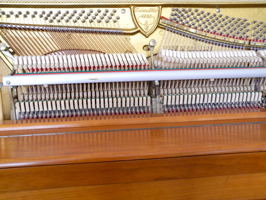 Klavier Fuchs & Mhr